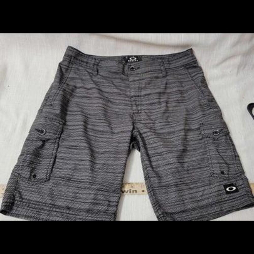 OAKLEY sz 34 Mens Hype Cargo Nylon Track Shorts b12